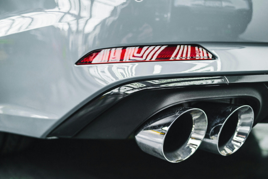 The European car industry’s push for so-called 'compliance relief' measures in meeting CO2 targets this year could slow the sale of electric vehicles, Transport & Environment (T&E) has said.