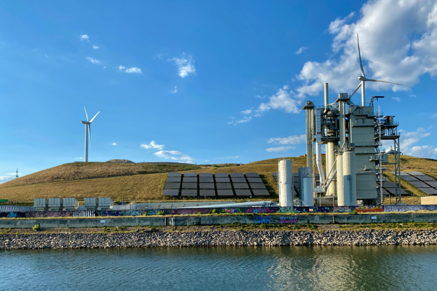 Energy transition a 'jobs engine' in Germany, study finds