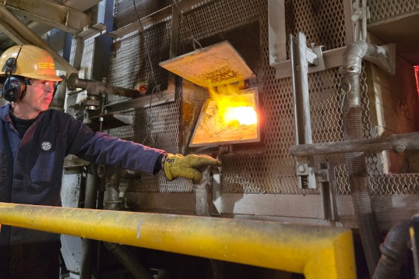 Ardagh Glass Packaging-Europe has completed an industrial fuel switching trial at its production facility in Knottingley, UK, which saw natural gas replaced with biofuel in the glass manufacturing process.