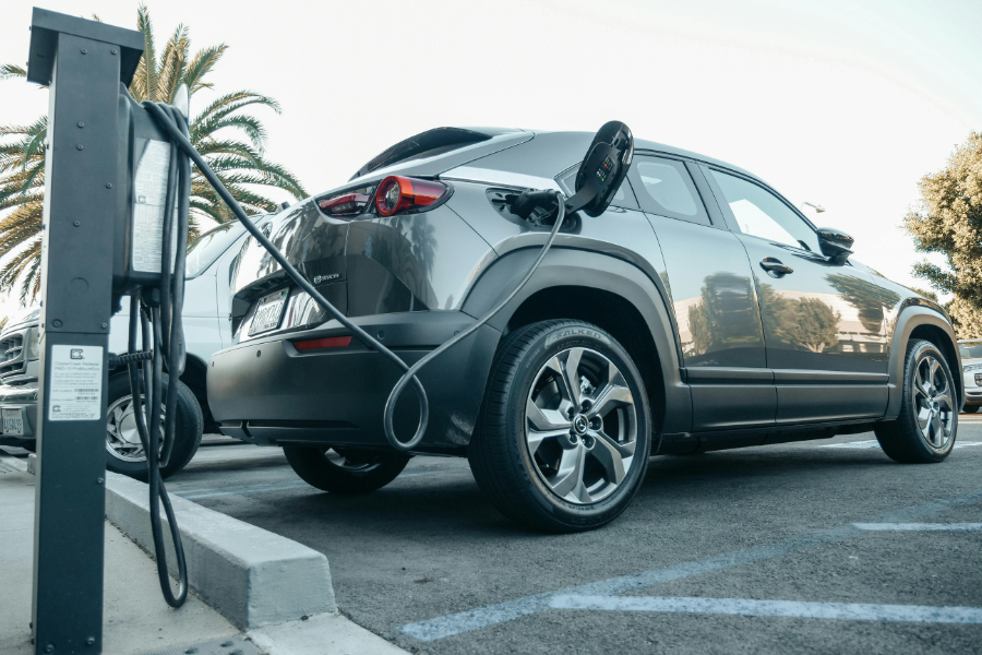 Europe is increasingly losing ground to china when it comes to electric vehicle development, the International Council on Clean Transportation (ICCT) has said.
