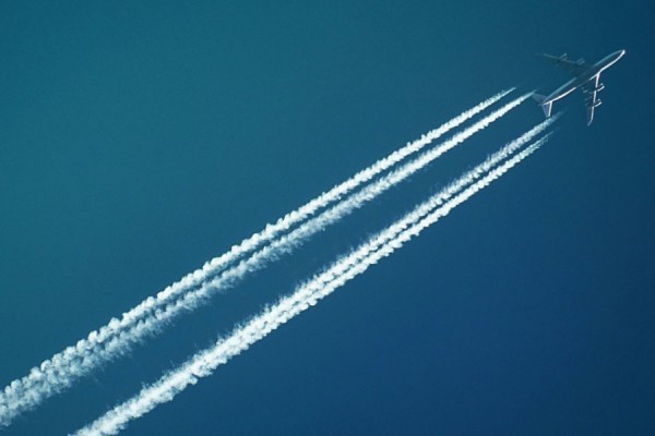 New legal analysis carried out by leading environmental law barristers has determined that countries must include non-CO2 emissions from aviation in their national climate plans, under the terms of the Paris Agreement.