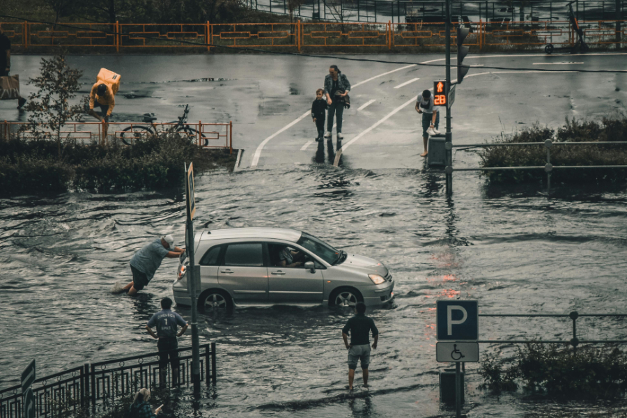 Climate risks are 'redrawing the boundaries' when it comes to how the insurance and reinsurance markets are managing losses, a new report by the Stockholm Environment Institute has found.