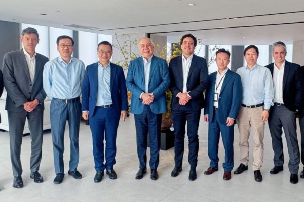 Envision Energy has announced a 30-year long-term service agreement with Brazilian renewable energy developer Casa dos Ventos, marking Envision's first net-zero energy deployment in the country.