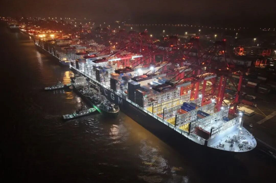 Shanghai Electric has completed its first large-scale biomethanol bunkering operation, which it says represents a milestone in the use of alternative fuels within the maritime sector.