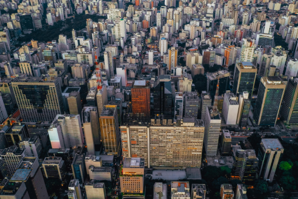 A new report by C40 Cities examines how cities can mobilise private finance for climate adaptation, develop investable project pipelines, and reduce associated risk.