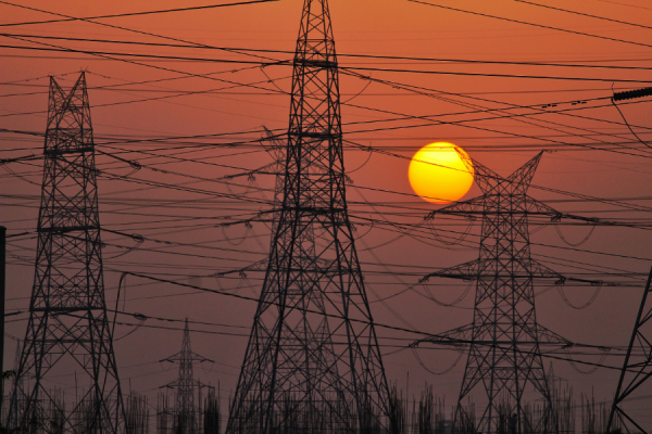 India’s state-owned energy companies could significantly strengthen the country's energy security by redirecting INR 2 trillion annually (around $21 billion) from fossil fuel investment towards clean energy projects, the International Institute for Sustainable Development (IISD) has said.