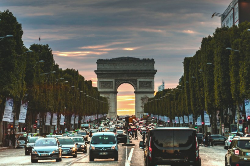 Traffic congestion across Europe led to 1.58 million litres of fuel being wasted by stationary vehicles, a new study by fleet management company Geotab has found.